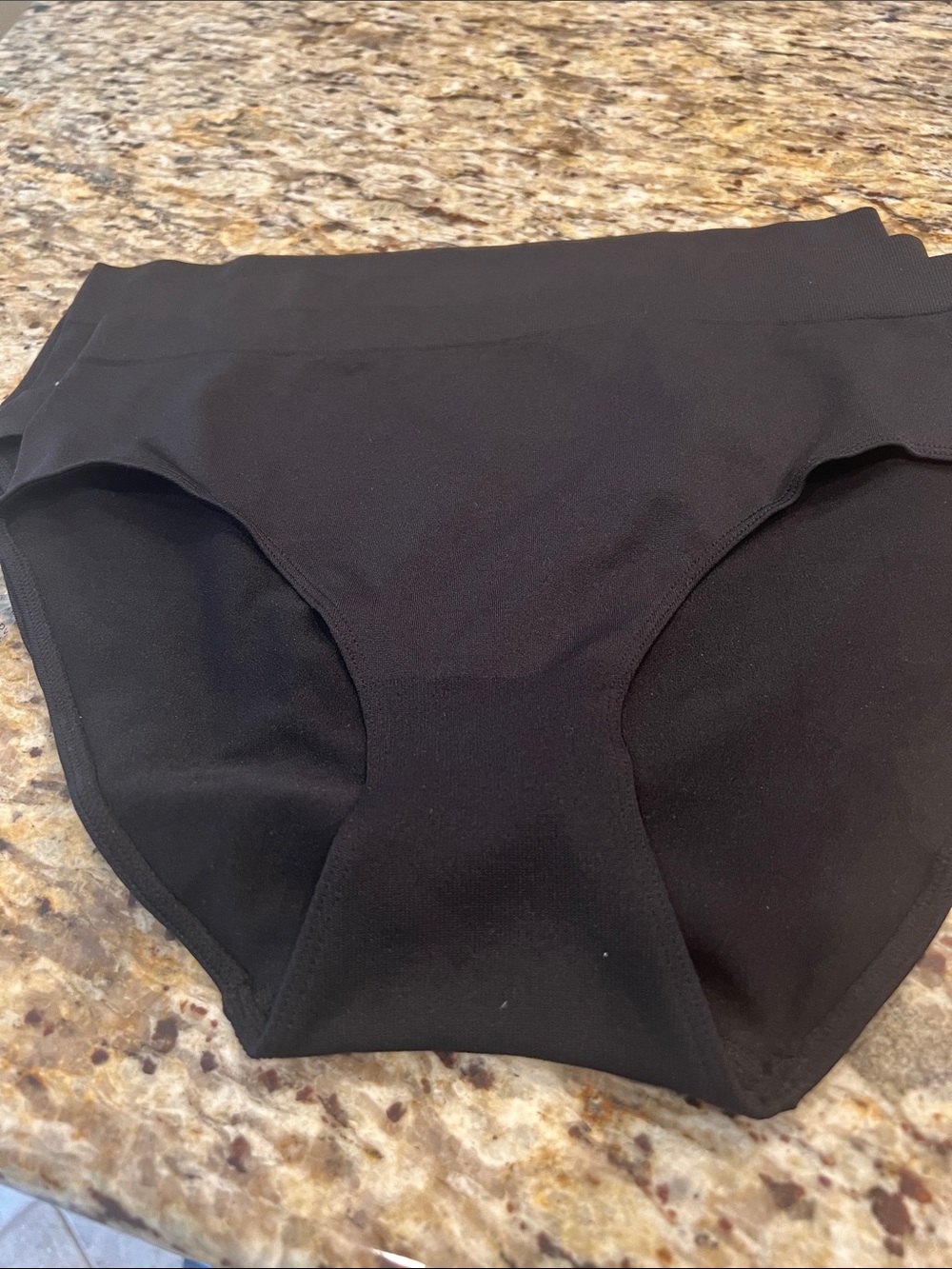 NWT 32 Degree Cool Seamless Black Brief-3Pack